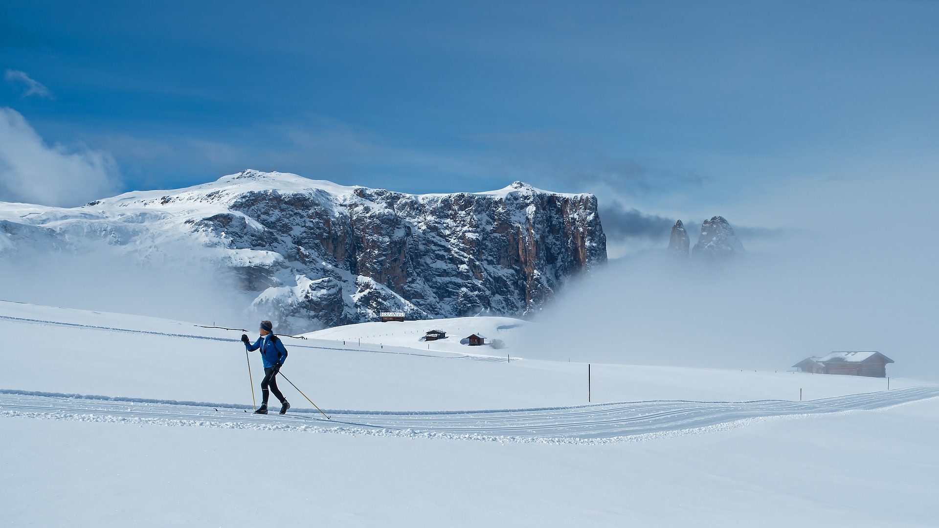 cross-country-skiing-4074099_1920